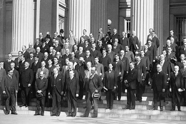 افتتاح بانک‌های فدرال رزرو – نوامبر 1914